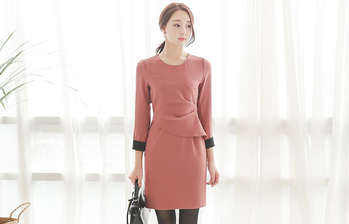 Side Finch Shearing line Dress