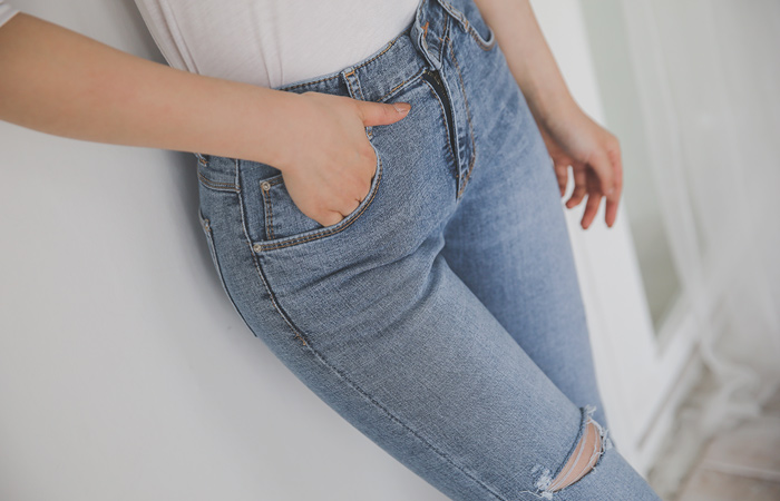 Ice Damage Easy Cut Washing Jeans