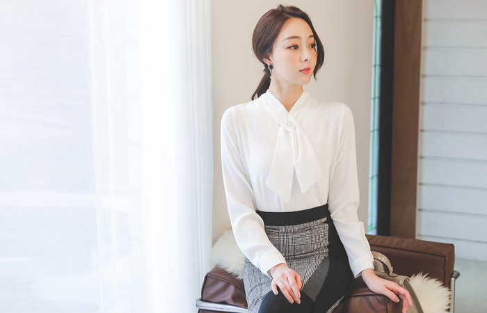 Objet Pearl Scarf Blouse(spring)