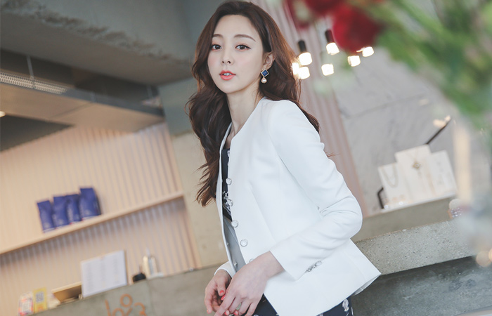 Button Line Slim Rounding Jacket