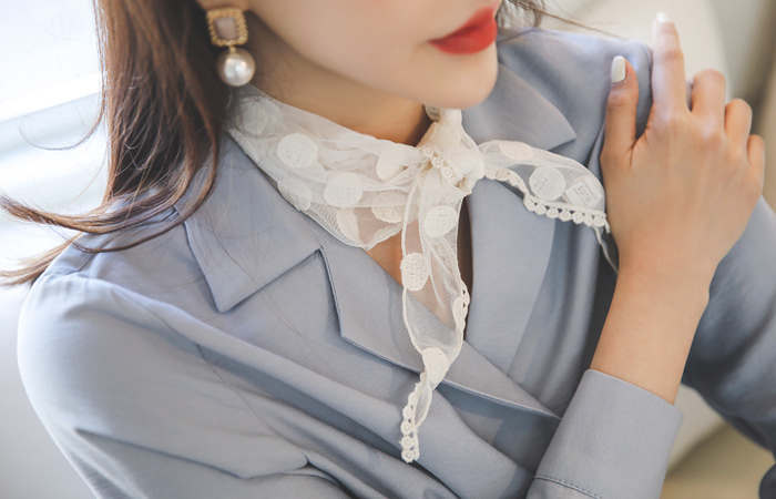 Dot&Flower Triangle Scarf