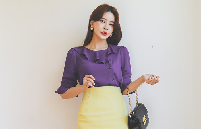 Unbalance Ruffle Line Side Button Blouse