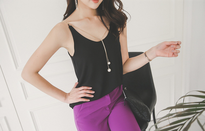 pearl necklace Slip Blouse