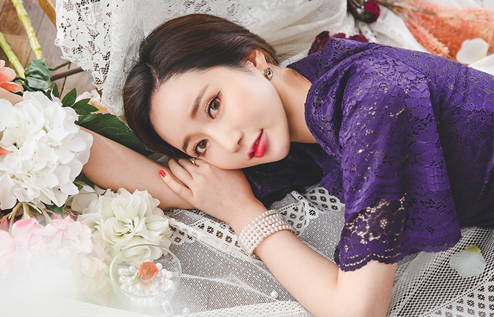 Night Tiered Sleeve Race Dress