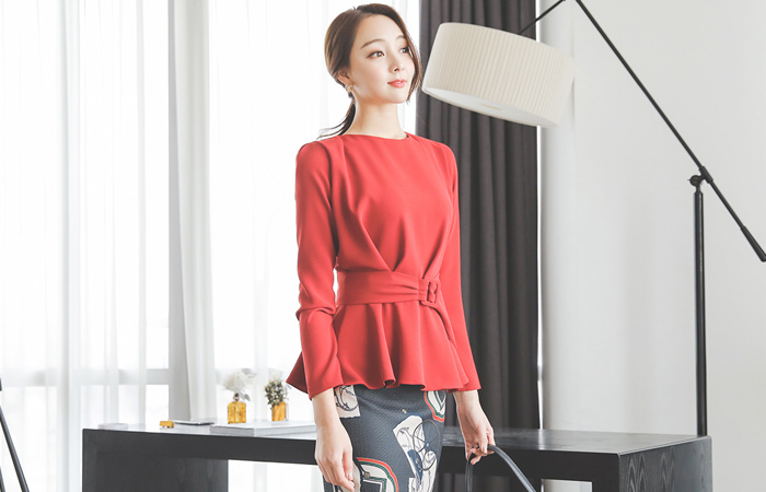 Finch Shearing Flare Belt Blouse