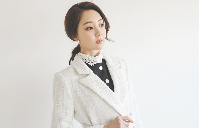 Classic Belted Tweed Half Jacket