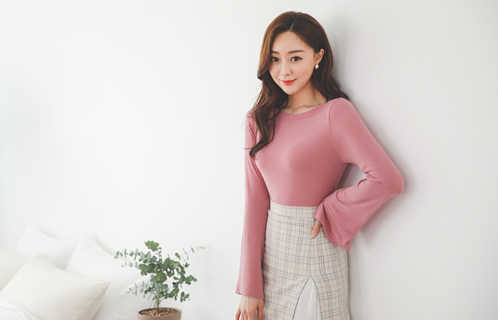 Bell Sleeves Slit Boat Neck Span T-shirt