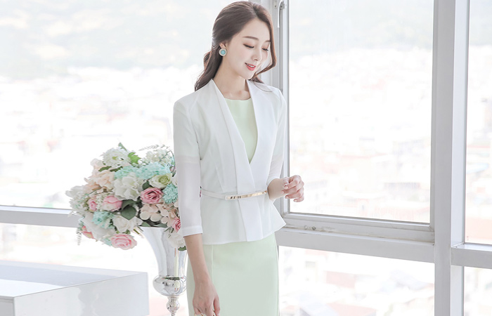 Gold Bar Belt Folded Pepper Jacket