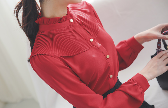 Glam Frill-Neck Pleats Blouse