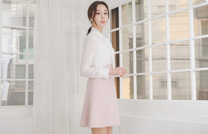 Wrinkle Ciffon Ribbon-Tie Flared Dress