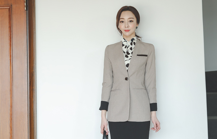 One-Button Hangkerchief No-collar Half Jacket