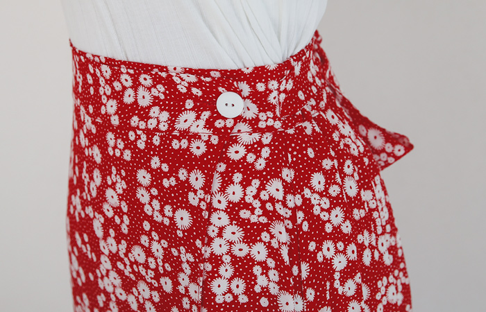 Mini Flower Ribbon-Wrap Rong Skirt