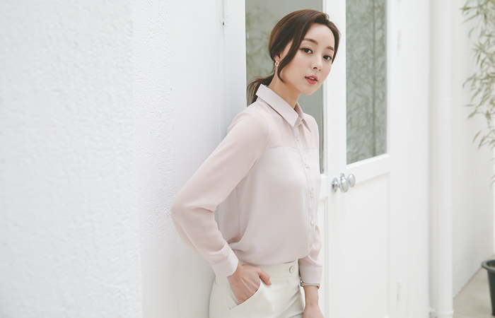 Pale See-through Shoulder Collar Blouse