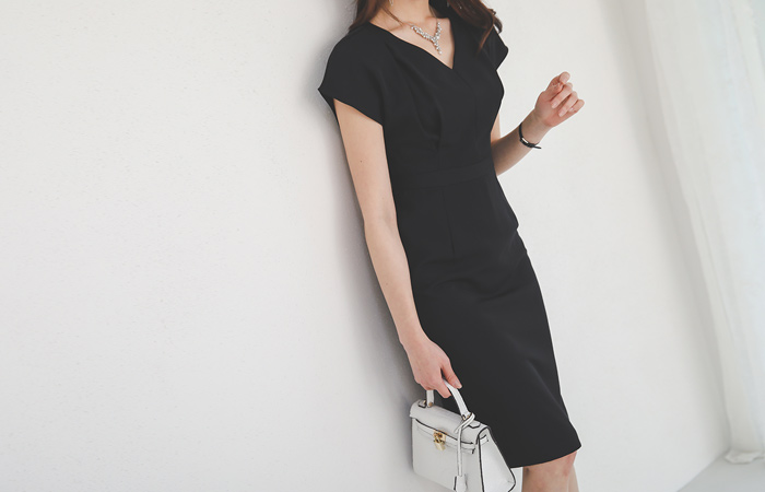French Sleeves Pintuck Slim Span Dress