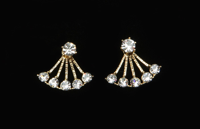 Gold crystal earring