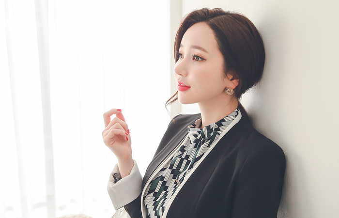 White Inline No collar Jacket