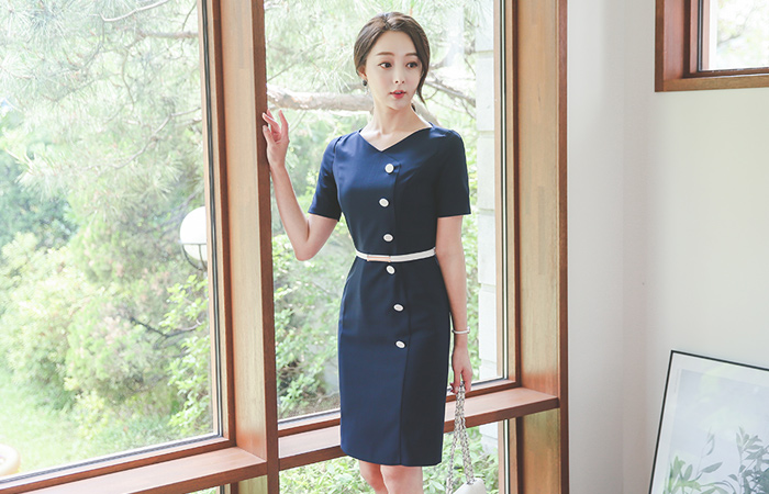 Button Line Heart Neck Dress