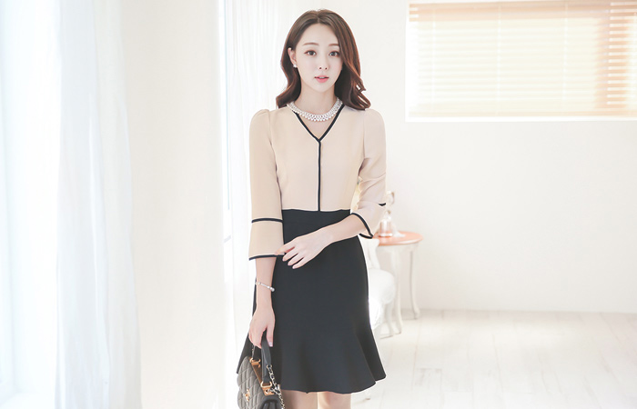 atelier Core Line Ruffle Dress