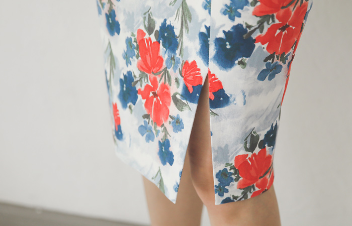 Misty Flower Slit Cotton Span Skirt