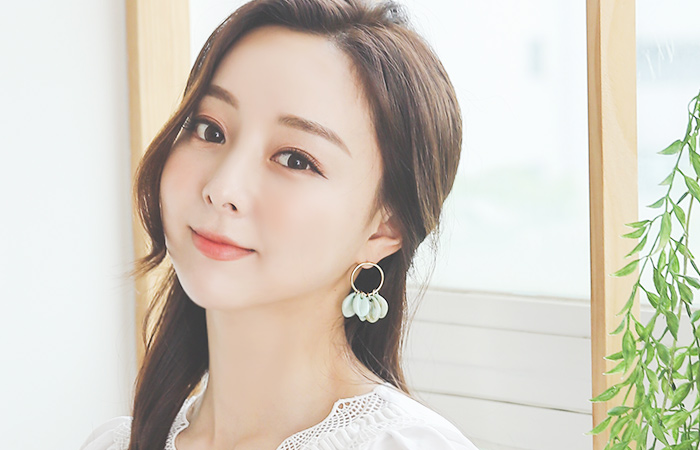 Color Shell Drop Earring