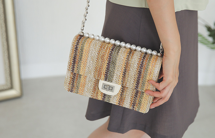 Rattan Rainbow Pearl Chain Bag