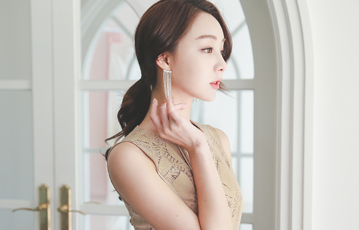 Side Bias Race Dress