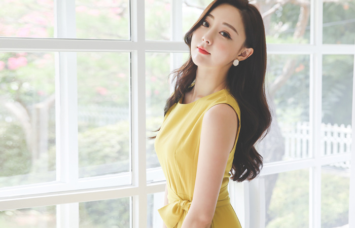 Belted Ribbon unbalance Long Sleeveless Dress