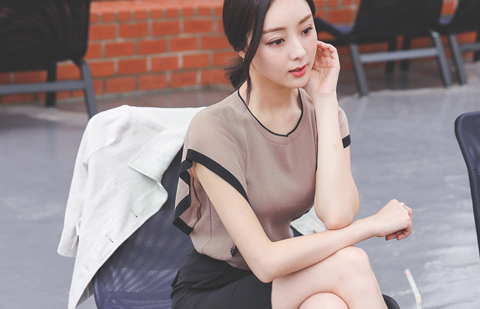 Color Combination Lining Wing Sleeves Knit