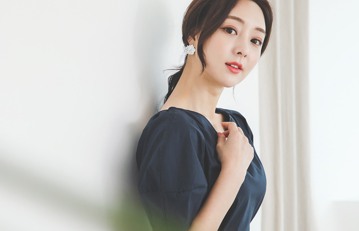 Romantic Heart Neck Puff Cotton Blouse