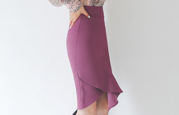 Front Cutting Unbalance Frill Slim Skirt