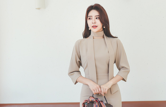 Tie Pintuck Sleeves Ragran Span Dress