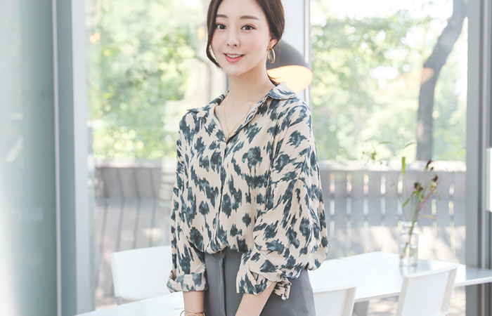 Printing Collar Shirt Loose Blouse