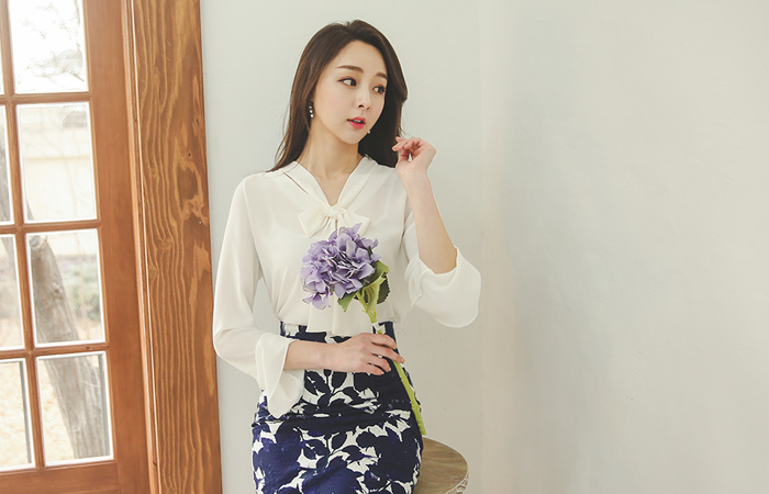 Ribbon Tie Blouse Ruffle Cuff