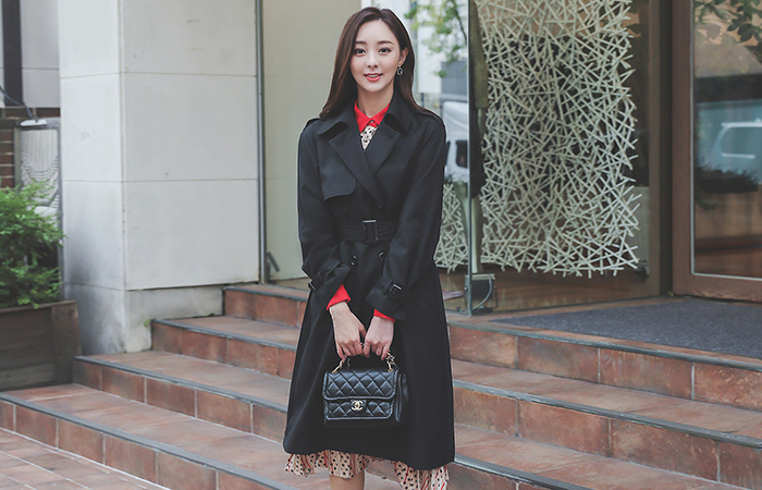 Back Line Pleats Double-button Trench Coat