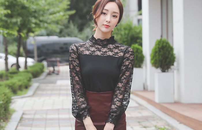 Lace High-Neck String Corduroy Knit