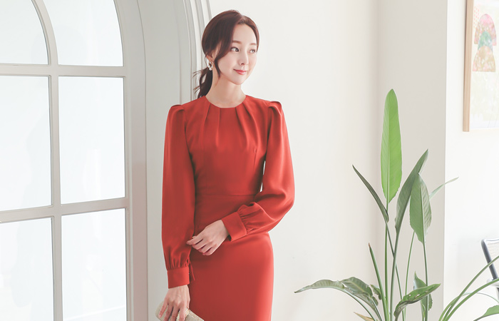 Inverted Pintuck Round Dress