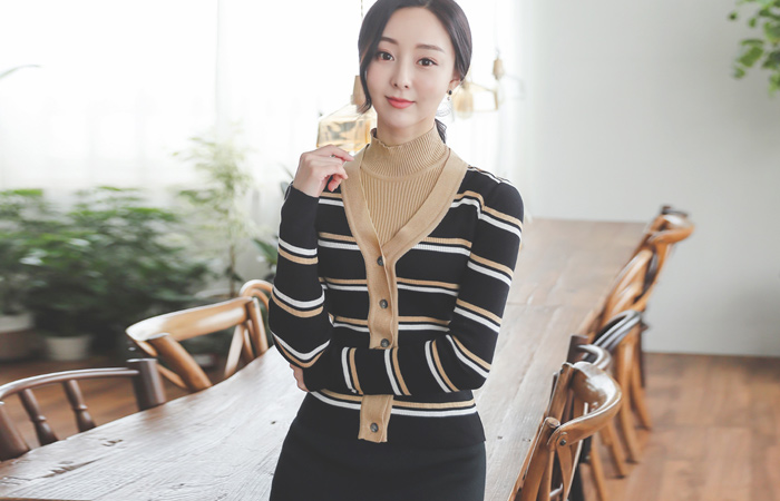 Color Combination Line Slim Corduroy Cardigan
