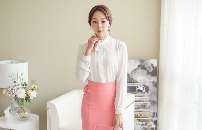 Frill Neck bowknot Blouse