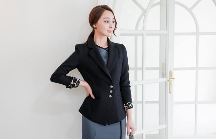 triple button Leopard color combination Jacket