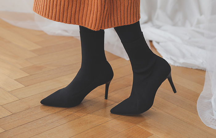 Knit socks ankle boots heels
