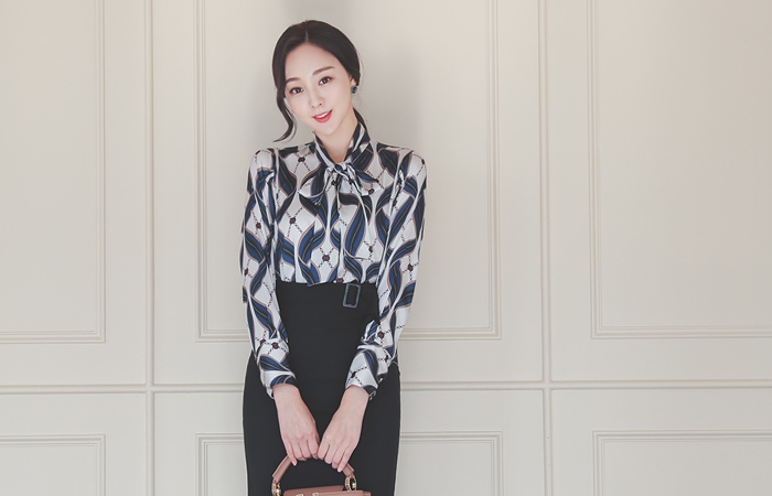 Wave Chain Satin Scarf Blouse