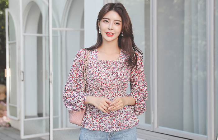 Square Neck Wide Smock Banding Blouse