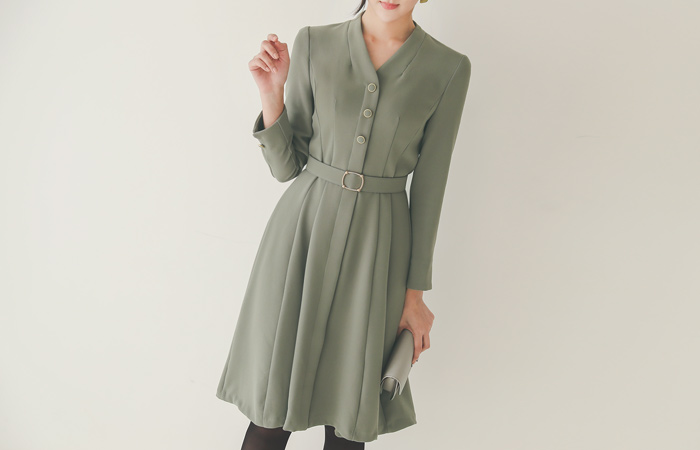 Gold-Ring V-neck Flared Dress