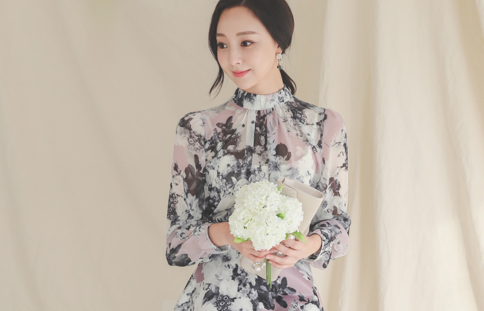 Romantic Flower Patterns Stand Collar Blouse