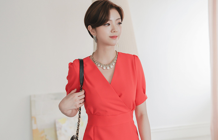 Supply Volume Sleeved Dress