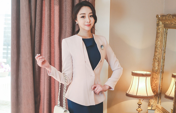 Draping the incision Tulip Jacket