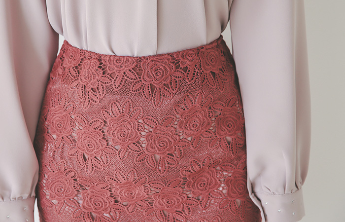 The Race rose Race Skirt