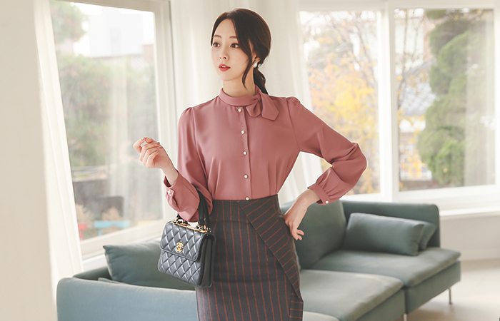 Petit Scarf-Neck Pearl Buttons Blouse