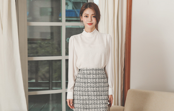 Gold pearl Tweed Color Combination Frill Blouse