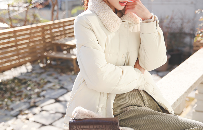 Wool Collar String Snap Button Padding